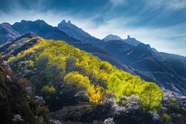 白石山景區(qū)<a href='http://m.okeytime.com/' target=_blank>旅游攻略</a>一日游