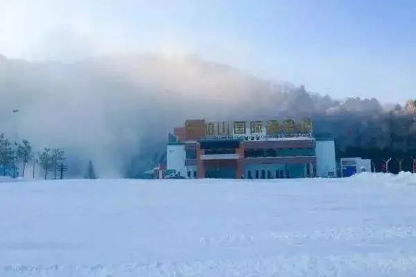 2021-2022留壩紫柏山國際滑雪場(chǎng)門(mén)票價(jià)格-游玩攻略